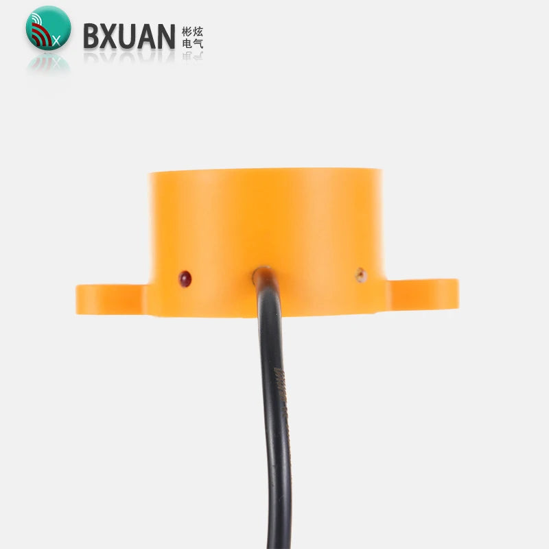 Cylindrical proximity switch sensor 12-24VDC IP67 waterproof Flat circular shape NPN or PNP